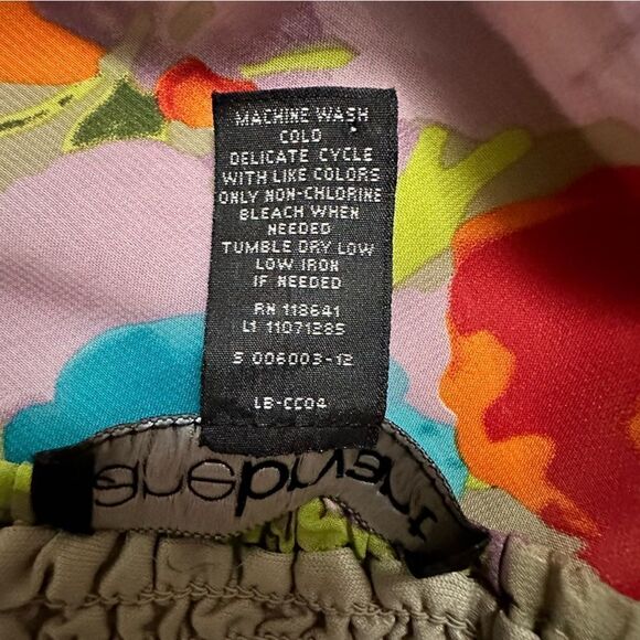 Lane Bryant~Floral print~Asymmetrical Skirt~fully lined~smocking detail~sz 18/20 - Picture 8 of 10